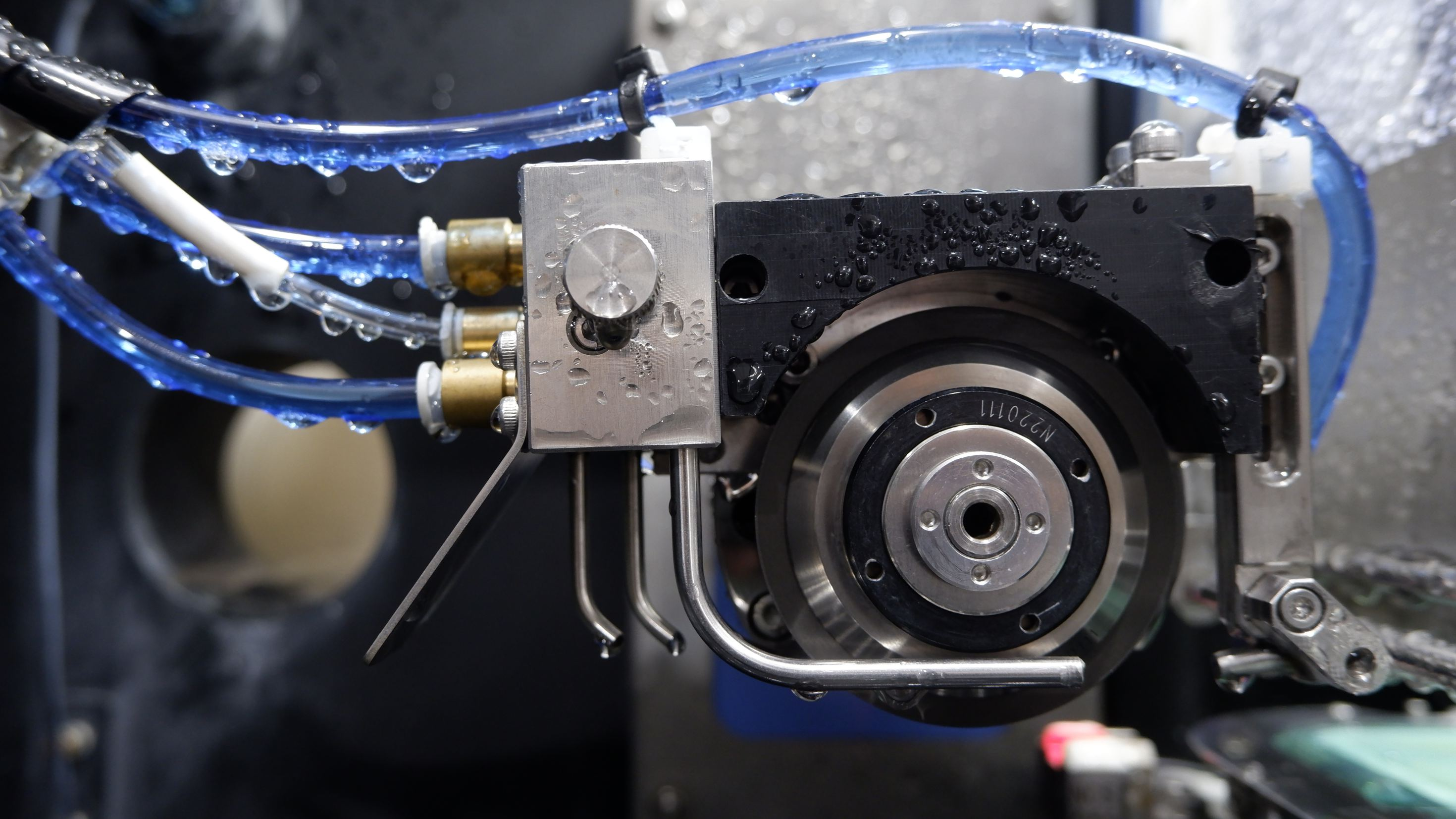 劃片機中的樹脂刀適合切割什么材料