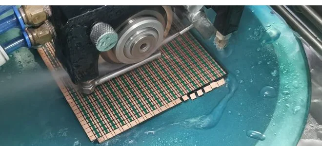 集成電路芯片切割新趨勢：精密劃片機成行業首選